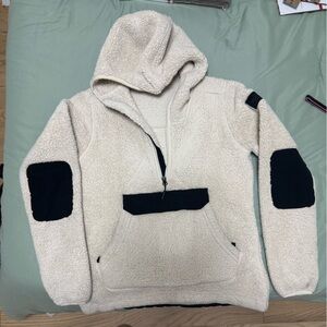The North Face Cream and Black 1/2 Zip Up - XS